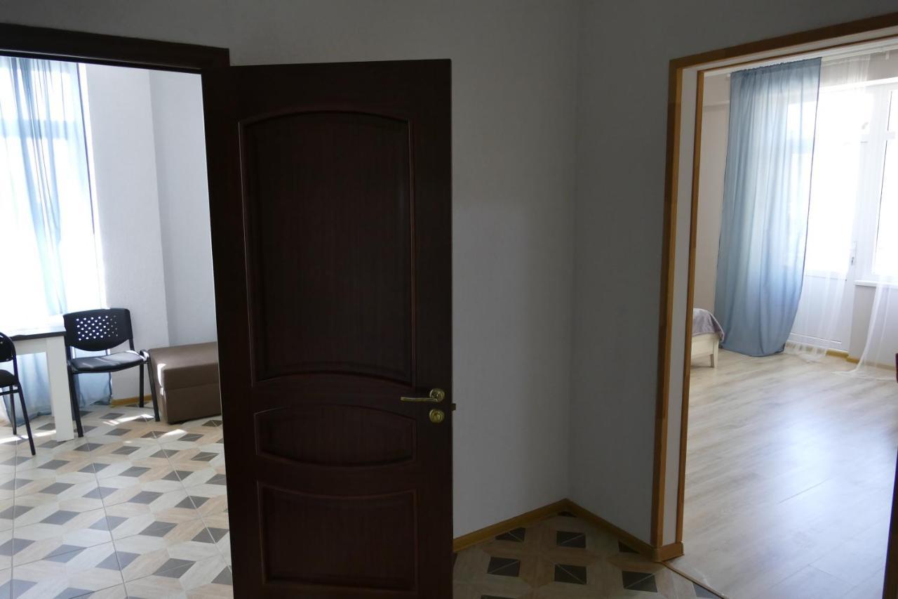 Apartments Na Beregu スフミ エクステリア 写真